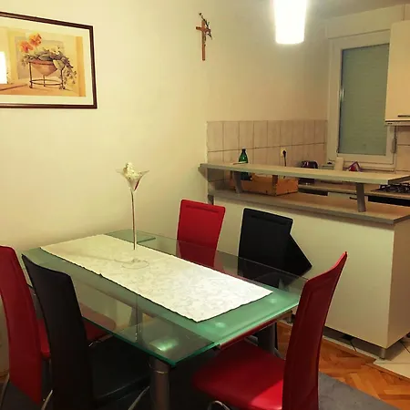 Apartment G *